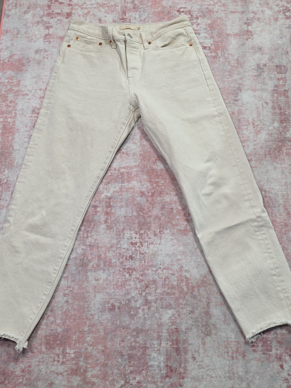 Levi's Premium Wedgie Straight Fit Jeans in Cream / Ecru‎ 28
